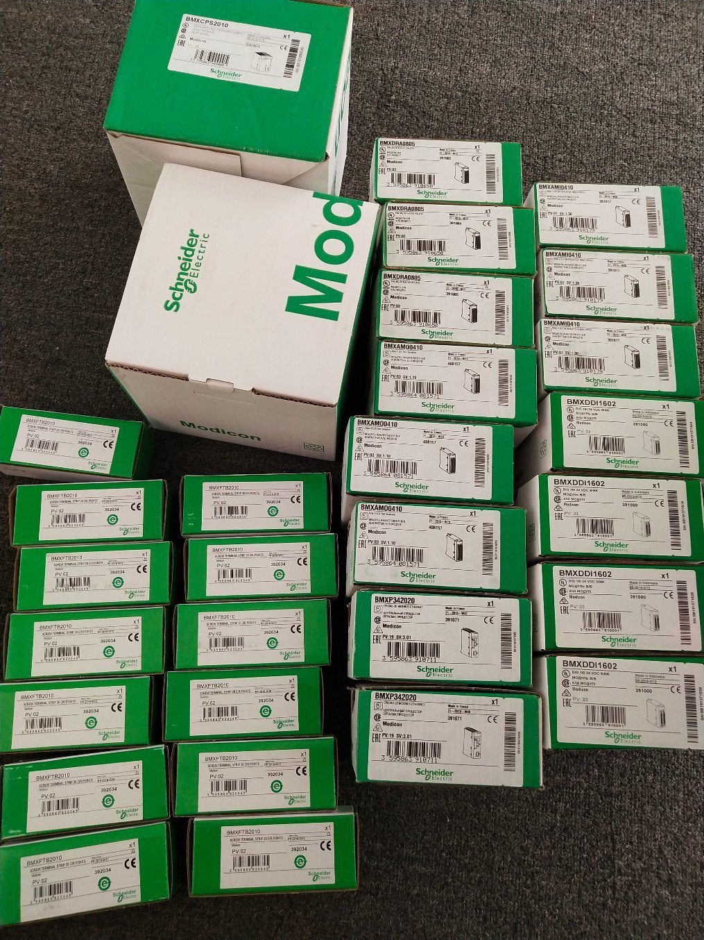 New Schneider Electric Altivar 312 Inverter/Motor Drive with 3 Phase