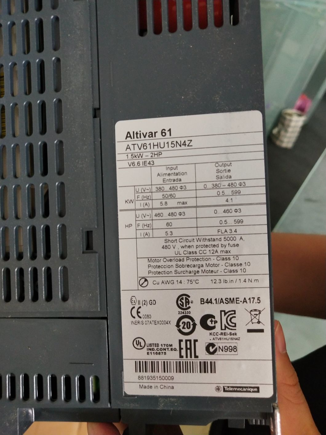 Schneider Frequency Converter VFD ATV61hu15n4z 1.5kw-2HP