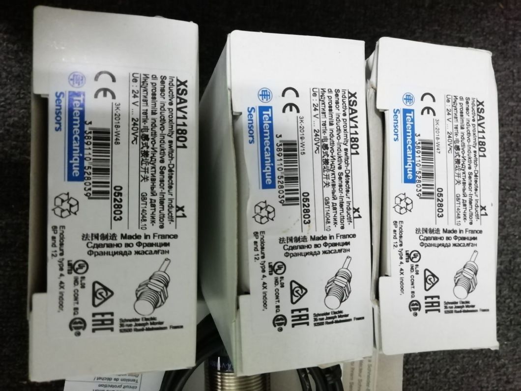 Electrical Sensor for Schneider in Stock, Model Xsav11801