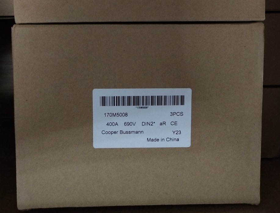 Original Bussmann / Eaton 170m6452 Fuse with 630A 690V